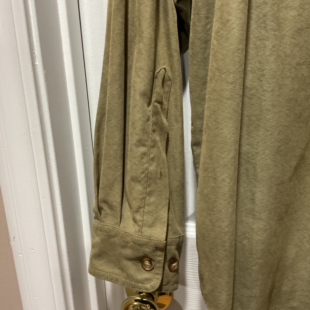 Orvis Khaki Green Button-Down Shirt and Collar with button pockets XL - Picture 6 of 7